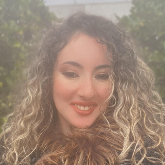 Babysitter a Casabona: Ilenia