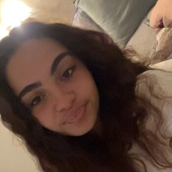 Babysitter in Tourcoing: Kenza