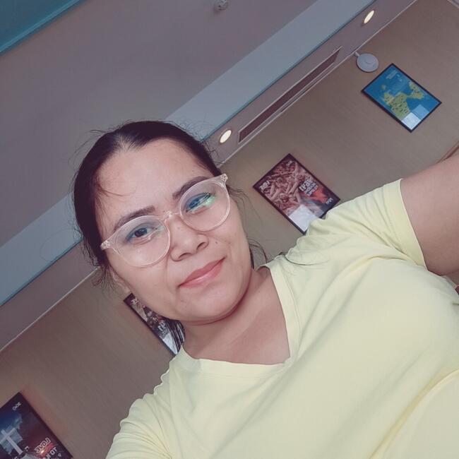 Nanny in Manila: Lily