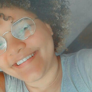 Babá em Aracaju: Emily