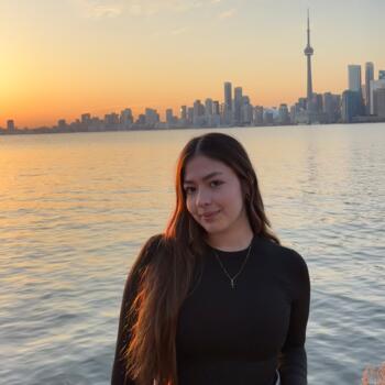 Nounou à Toronto: Ana