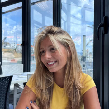 Babysitter Santa Cruz: Mariana