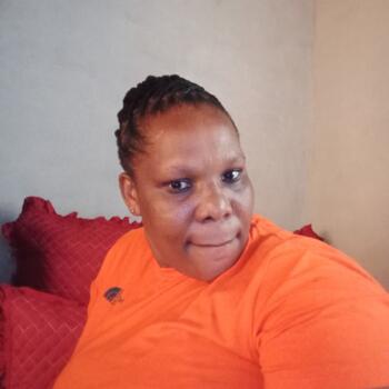 Babysitter in Roodepoort: Monica