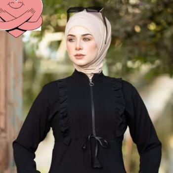 Babysitter in Qina: Sara