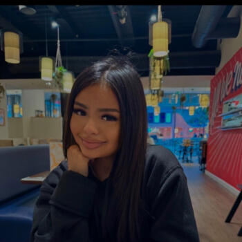 Nanny in Thiverny: Heziya