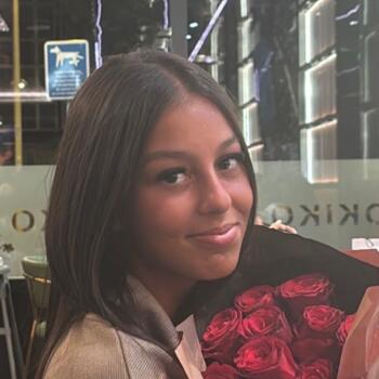 Babysitter in Levallois-Perret: Safaa