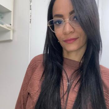 Babá em Luziânia: Camila