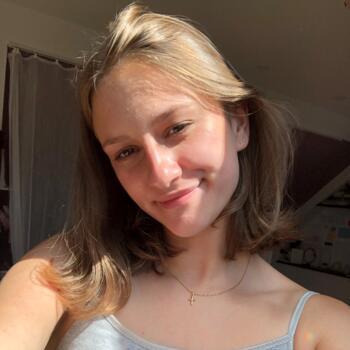 Babysitter in Ostrov u Macochy: Valerie