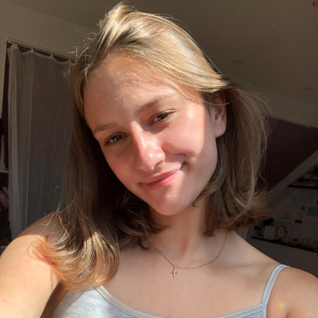 Babysitter in Ostrov u Macochy: Valerie