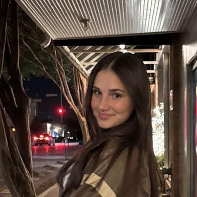 Babysitter in College Station (Texas): Hailey