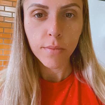 Emprego de babá em Joinville: emprego de babá Fabiane
