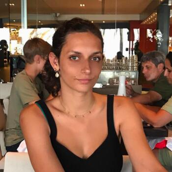 Babysitter in Ottignies-Louvain-la-Neuve: Astrid