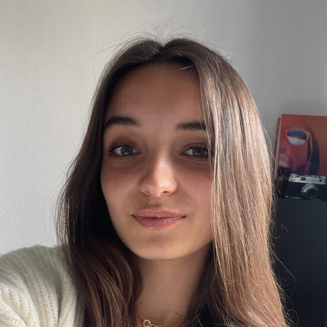 Babysitter in Caen: Maud