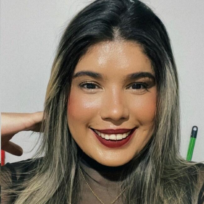 Babysitter in Brasília: Caroline