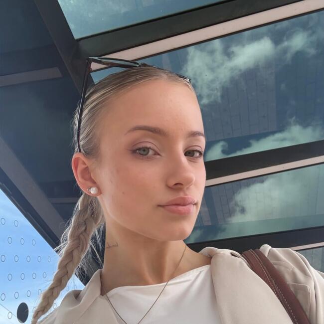 Babysitter in Hostivice: Tereza