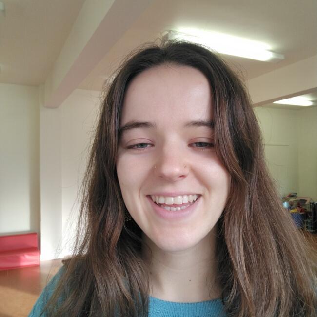 Babysitter in Cork: Ava