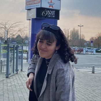 Baby-sitter in Villeneuve-d'Ascq: Imane