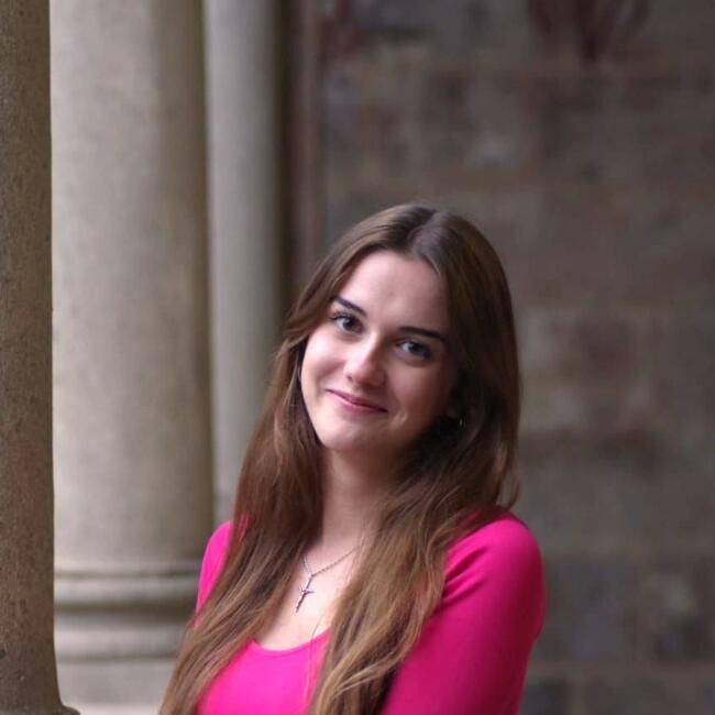 Niñera en Burgos: Ángela