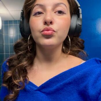 Babysitter in Clamart: Syrine