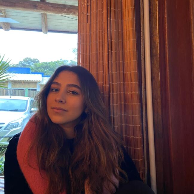 Babysitter in São José (São José): Evelyn