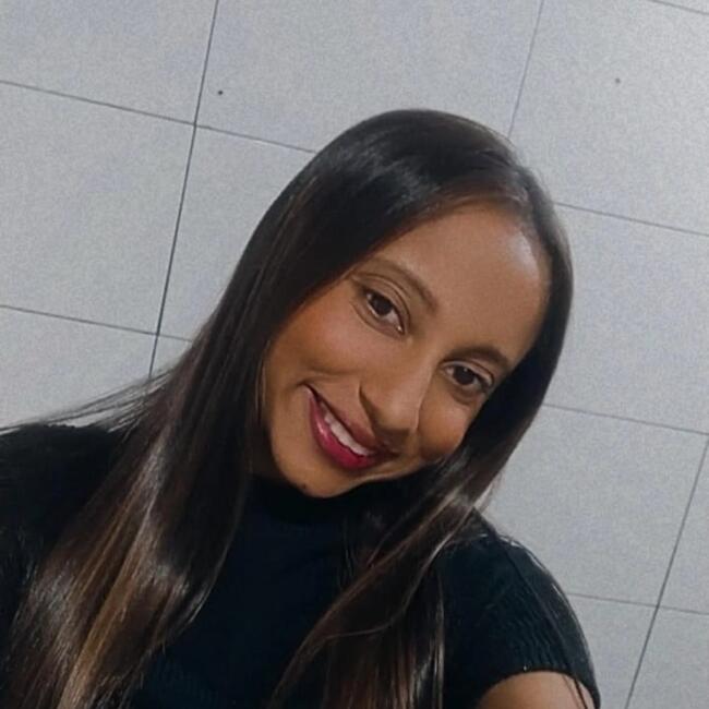 Babá em São Vicente: Milena