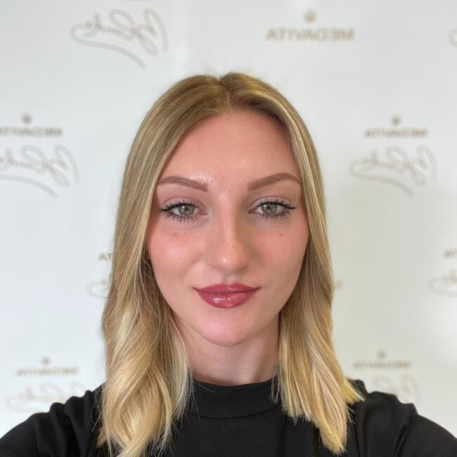 Babysitter in Cernusco sul Naviglio: Giulia