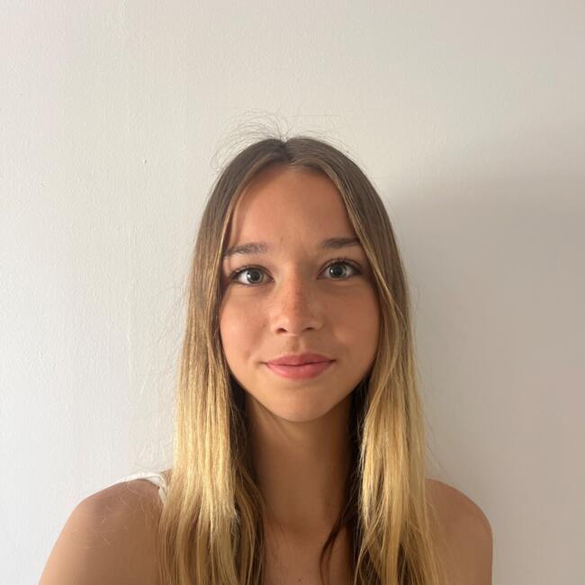 Babysitter in Chapareillan: Margot