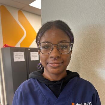 Babysitter in Buckeye: Keziah