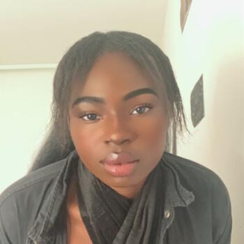 Baby-sitter in Carrières-sur-Seine: Soline