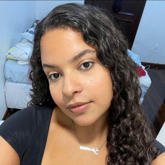 Babysitter in Florianópolis: Yasmin Oliveira