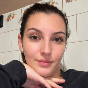 Babysitter in Gige: Veronika