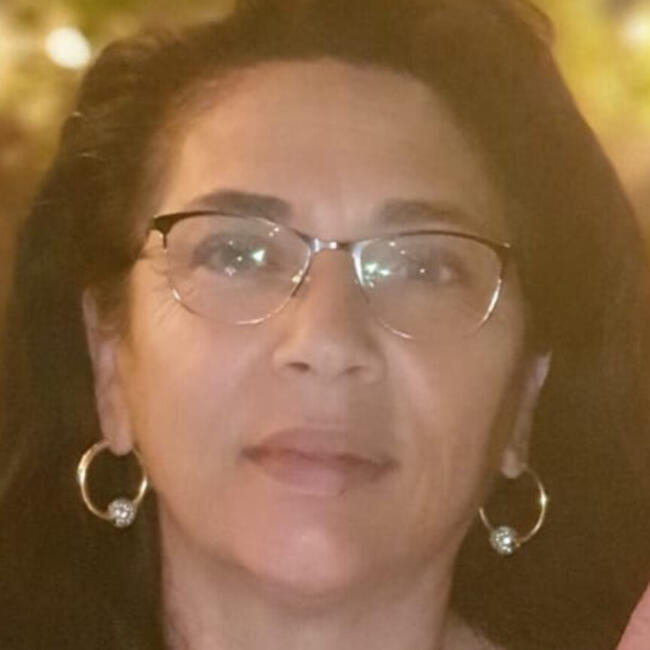 Babysitter in Petah Tikva: יואלה