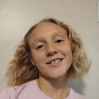 Babysitter in Edmonton: Hailey