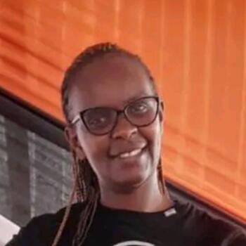Babysitter Nairobi: Janet