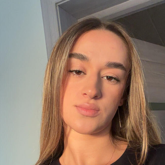 Babysitter in Cernele: Diana