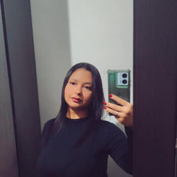 Babysitter in Varginha: Maria