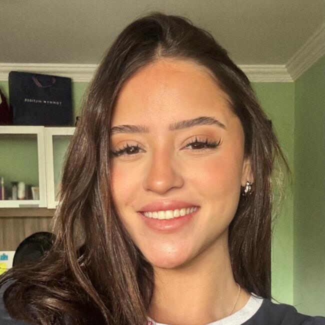 Babysitter in Pinhais: Maria