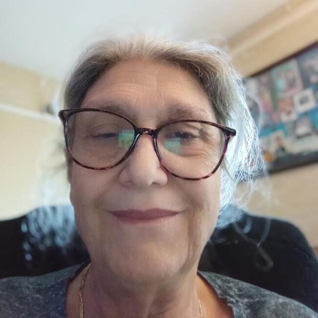 Babysitter in Noisy-le-Grand: CAROLE