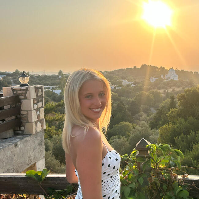 Babysitter in Brisbane: SOPHIE