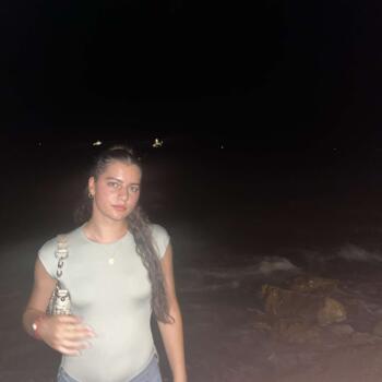 Babysitter in Marolles-en-Hurepoix: Paola