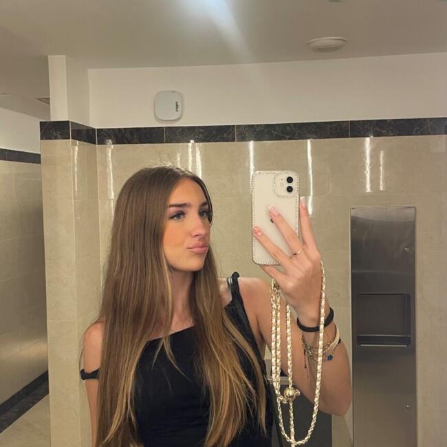 Babysitter in Caluire-et-Cuire: Chlea