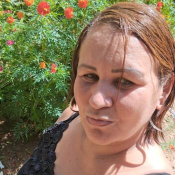 Babysitter in Macaé: Andréa