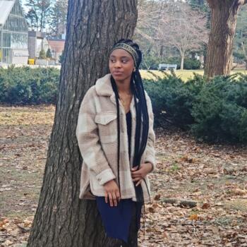 Baby-sitter Hamilton: Mia