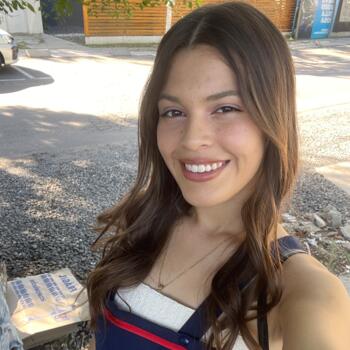 Babysitter Pilar: Nahiara abril