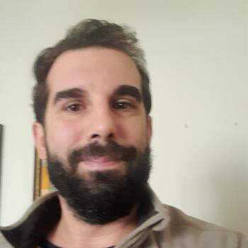 Babysitter in Marinha Grande: João