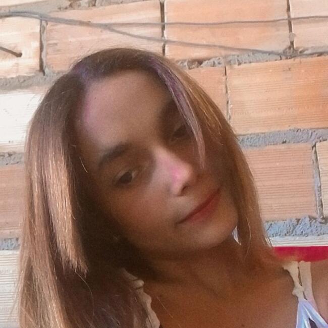 Babá em Montes Claros: Yara