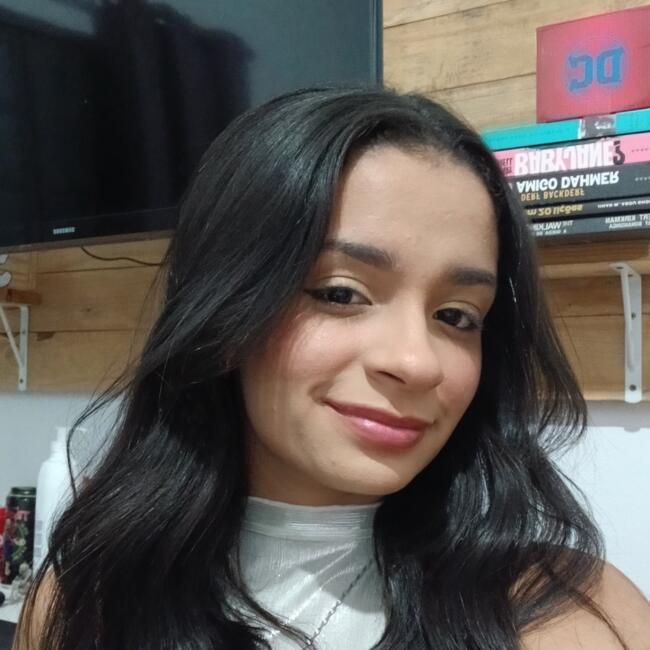 Babysitter in São José dos Campos: Karoline