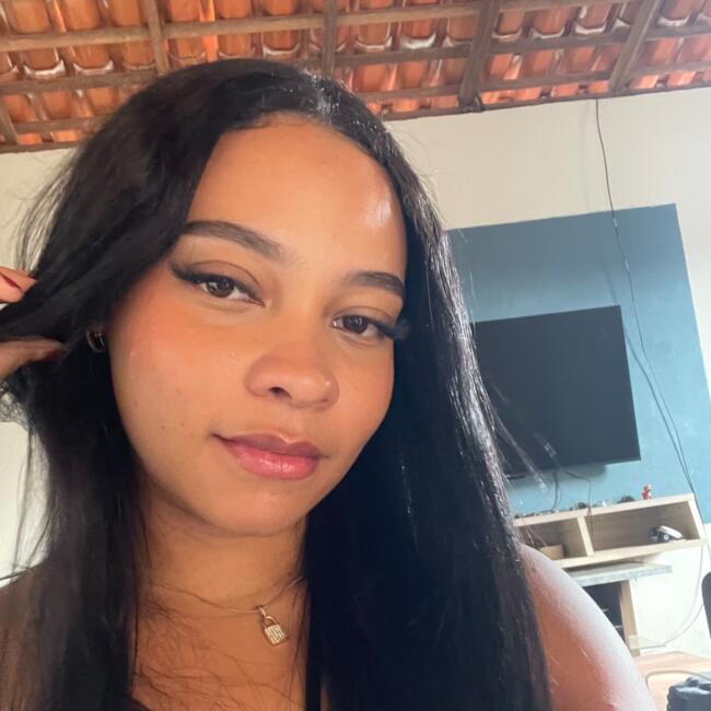 Babá em São Luís: Sara