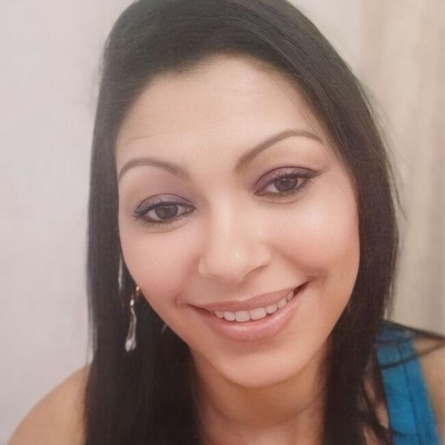 Babysitter in Uberlândia: Regina