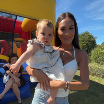 Babysitter in Christchurch: Nicole